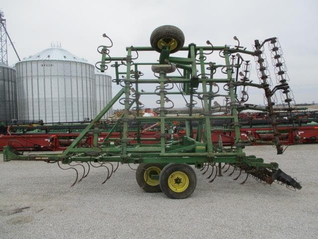 Image of John Deere 960 equipment image 3