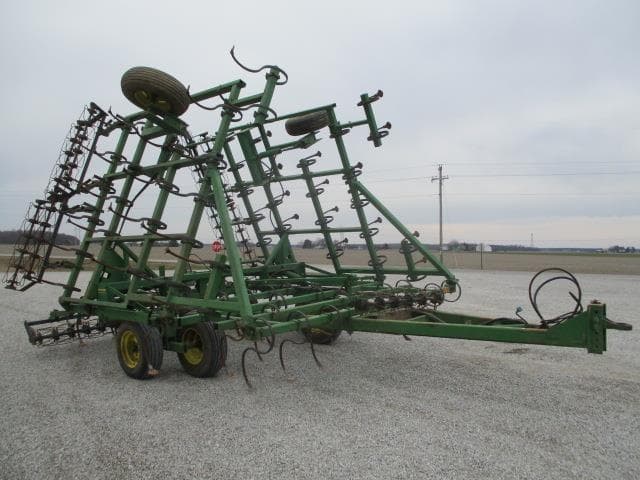 Image of John Deere 960 Primary image