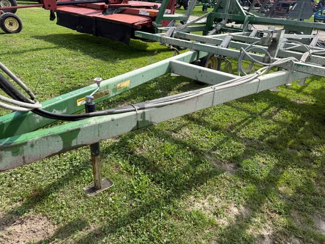 Image of John Deere 960 equipment image 2