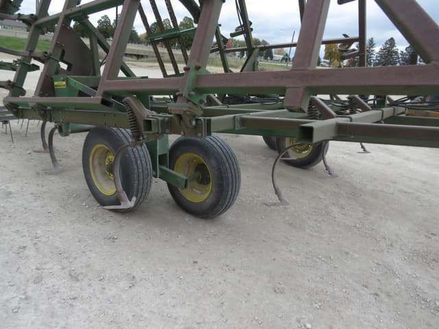 Image of John Deere 960 equipment image 2