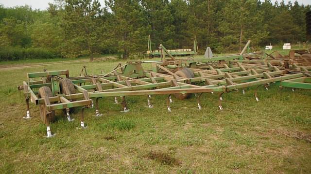 Image of John Deere 960 equipment image 3