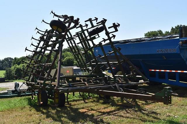 Image of John Deere 960 equipment image 2