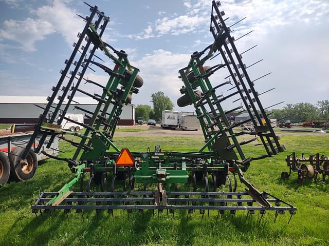 Image of John Deere 960 equipment image 3