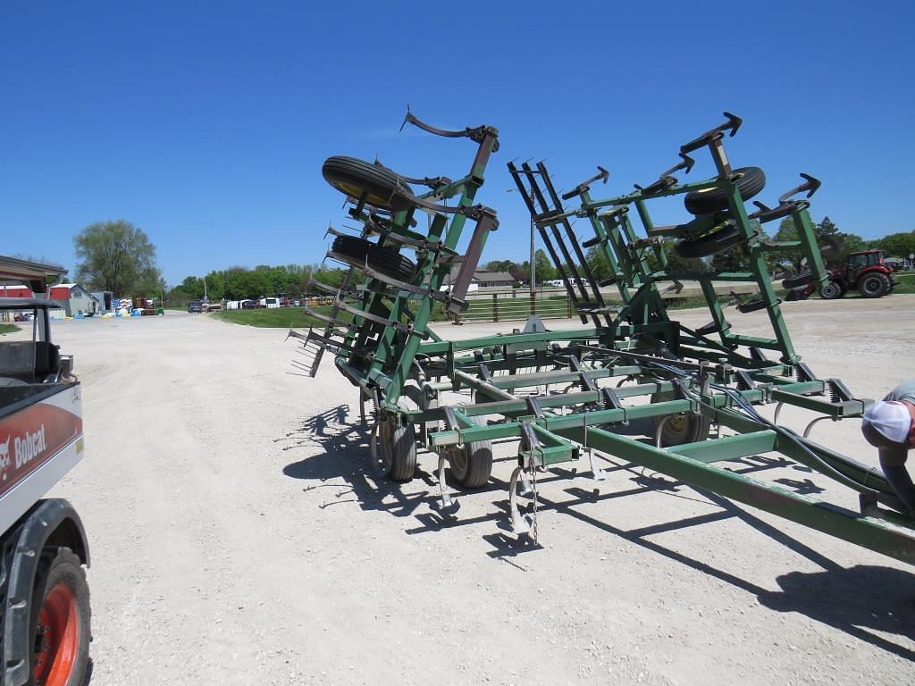 Image of John Deere 960 Primary image