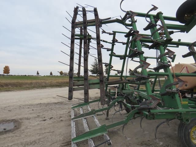 Image of John Deere 960 equipment image 4