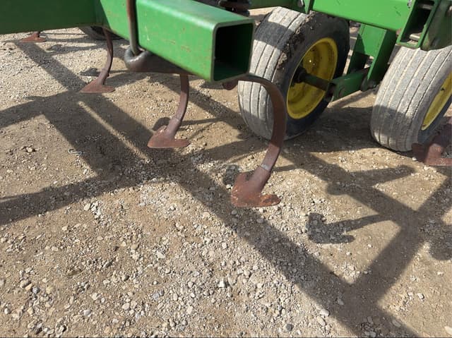 Image of John Deere 960 equipment image 3