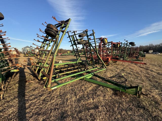 Image of John Deere 960 equipment image 4