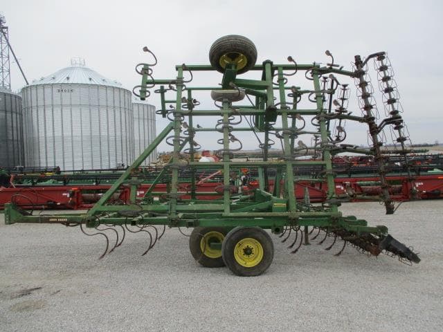Image of John Deere 960 equipment image 3