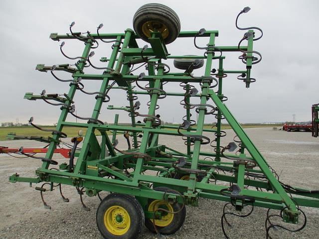 Image of John Deere 960 equipment image 4