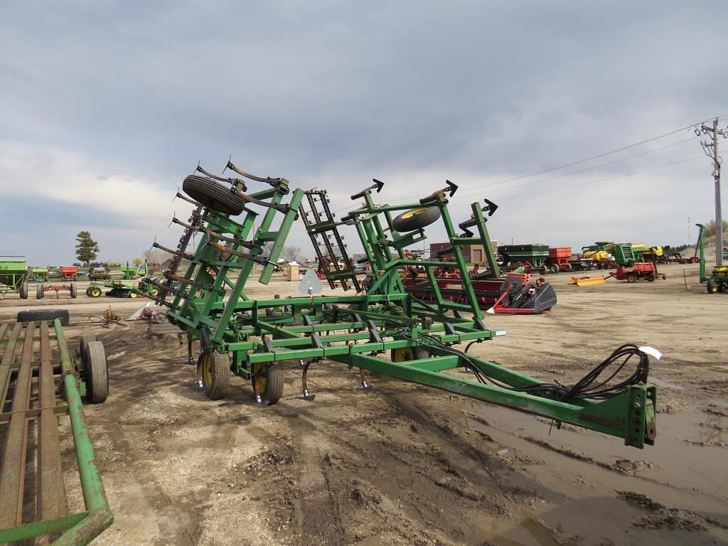 Image of John Deere 960 Primary image