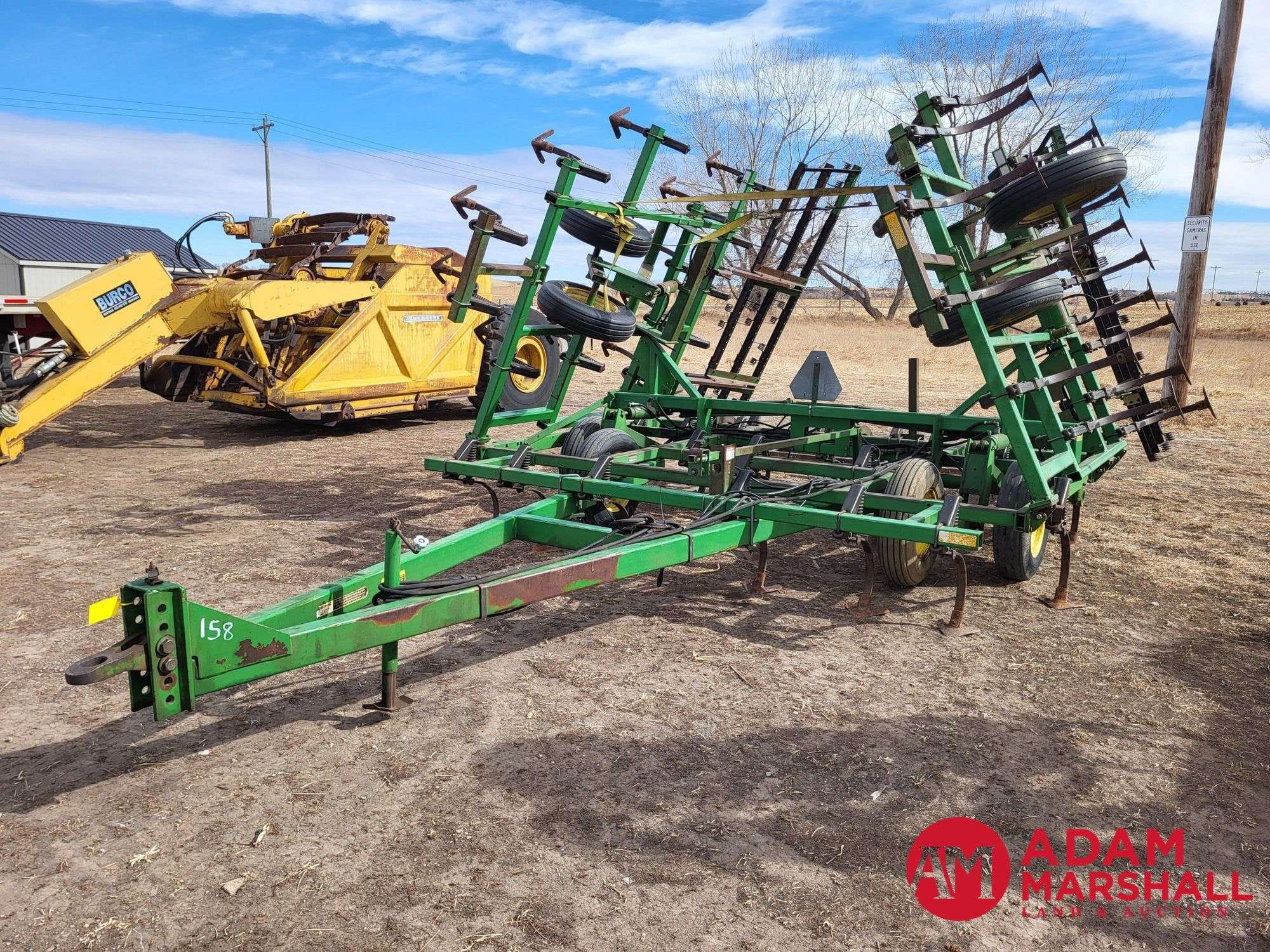 John Deere 960 Equipment Image0