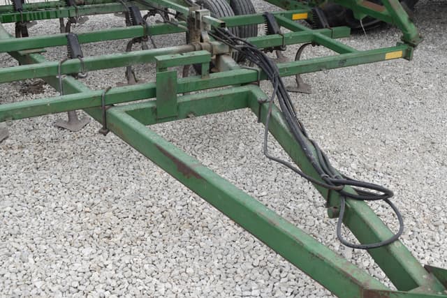 Image of John Deere 960 equipment image 4