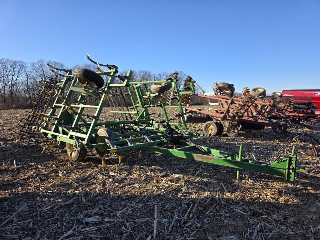 Image of John Deere 960 Primary image