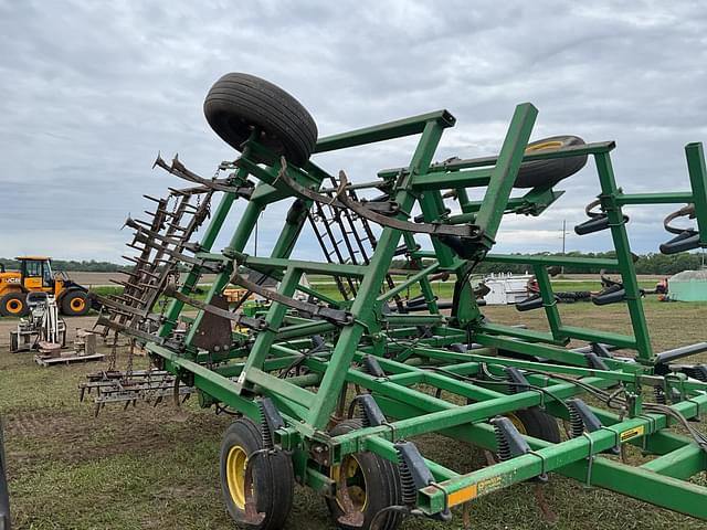 Image of John Deere 960 equipment image 2