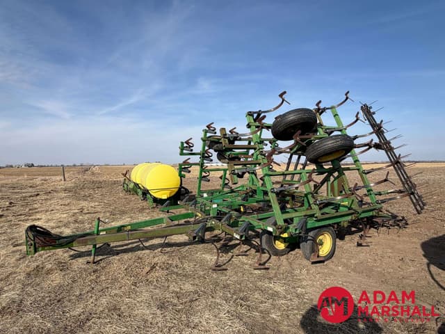 Image of John Deere 960 equipment image 2