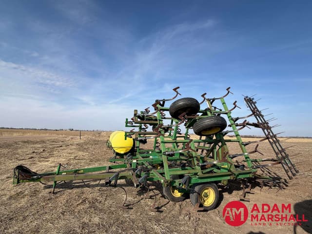 Image of John Deere 960 equipment image 3
