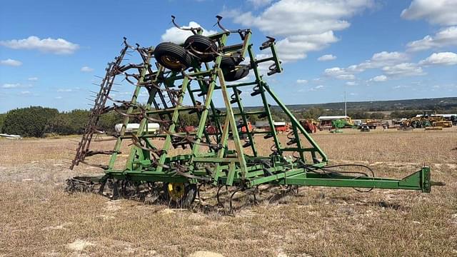 Image of John Deere 960 equipment image 2