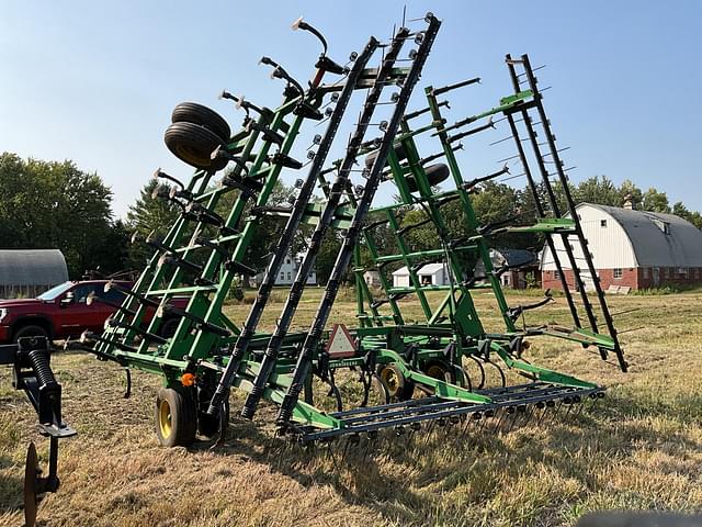 Image of John Deere 960 equipment image 2