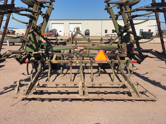 Image of John Deere 960 equipment image 4