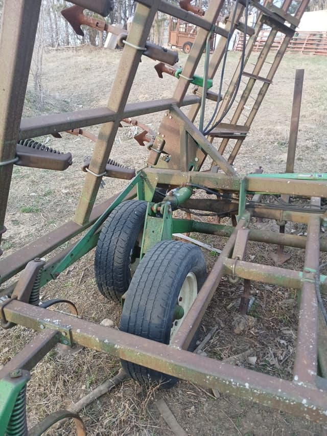 Image of John Deere 960 equipment image 3