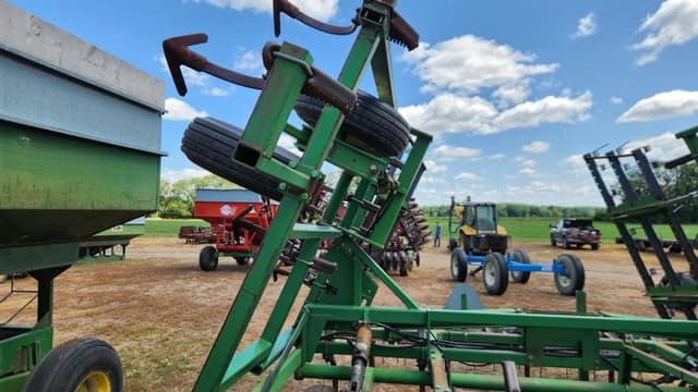 Image of John Deere 960 equipment image 4