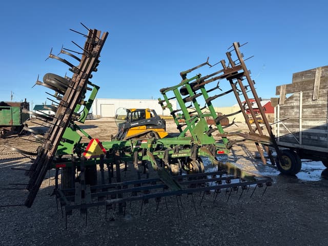 Image of John Deere 960 equipment image 3