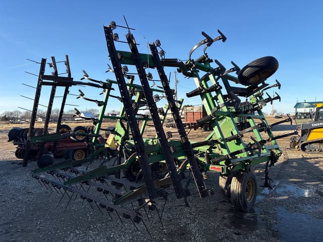 Image of John Deere 960 equipment image 4