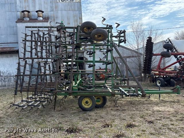 Image of John Deere 960 equipment image 3