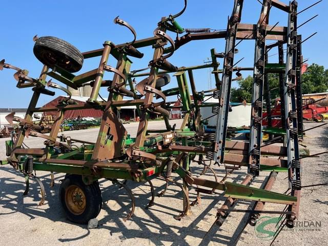 Image of John Deere 960 equipment image 4