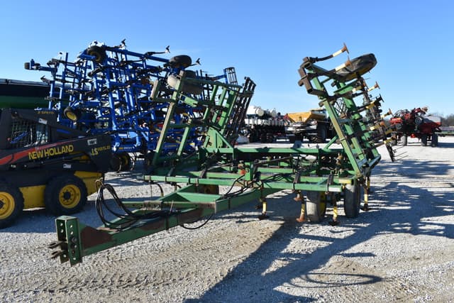 Image of John Deere 960 equipment image 2