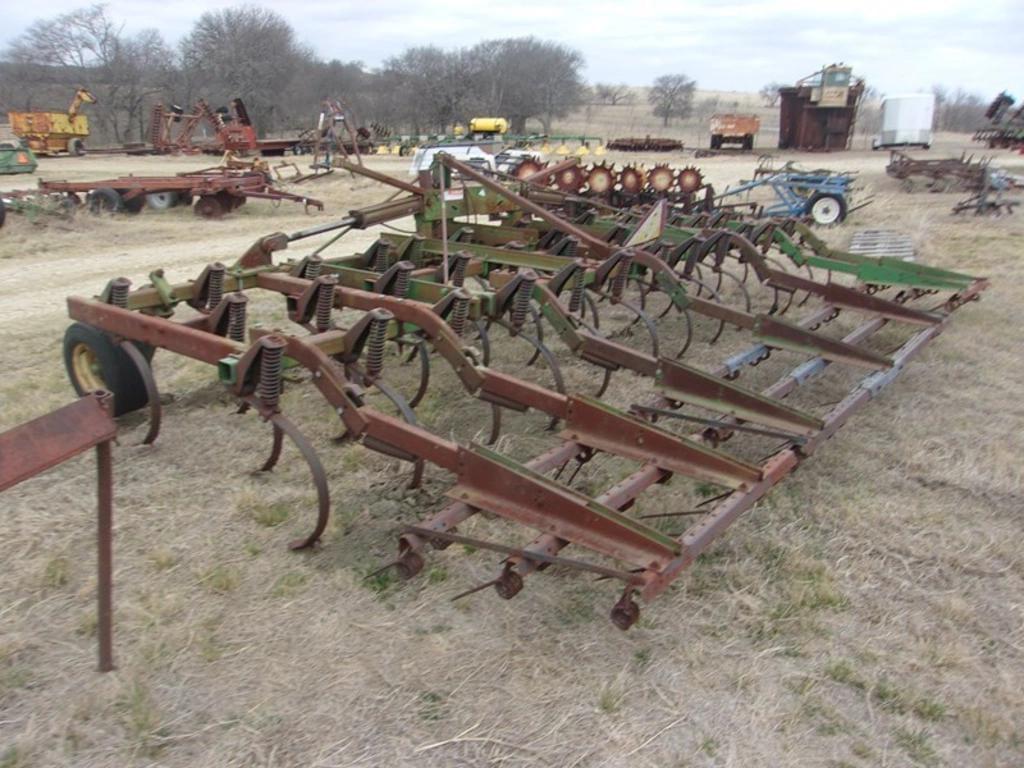 Image of John Deere 960 Primary image