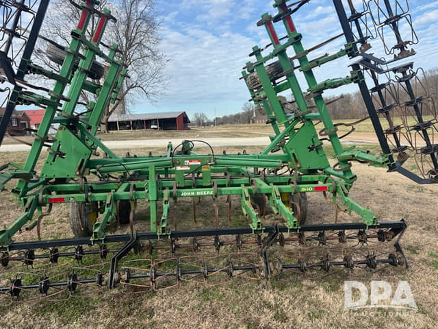 Image of John Deere 960 equipment image 4