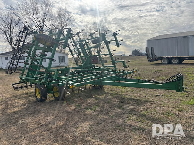 Image of John Deere 960 equipment image 2