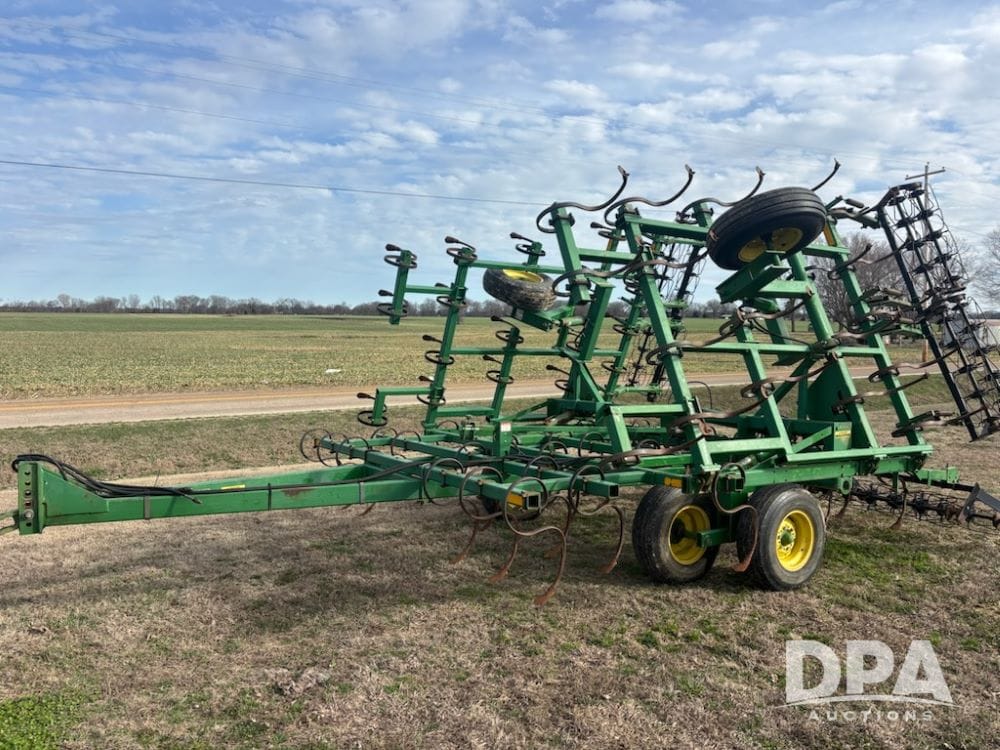 John Deere 960 Equipment Image0