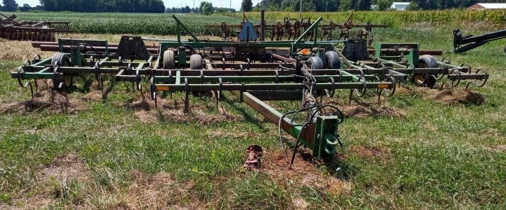 John Deere 960 Equipment Image0