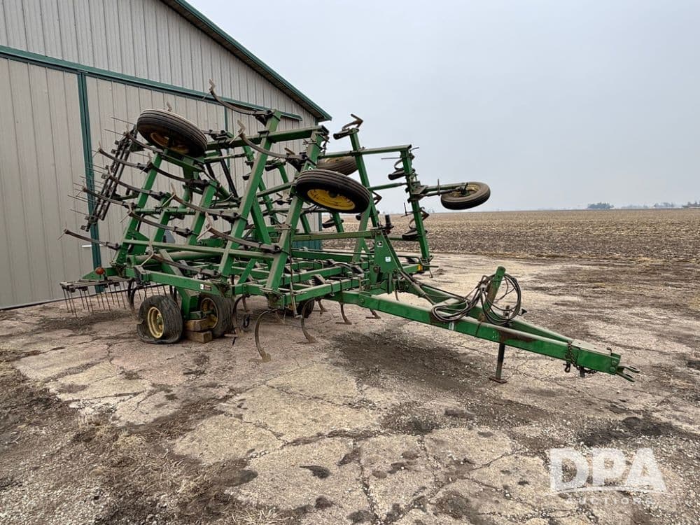 Image of John Deere 960 Primary image