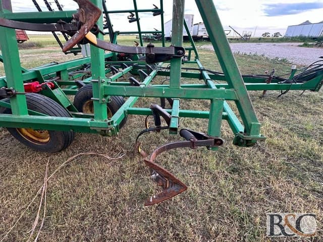 Image of John Deere 960 equipment image 4