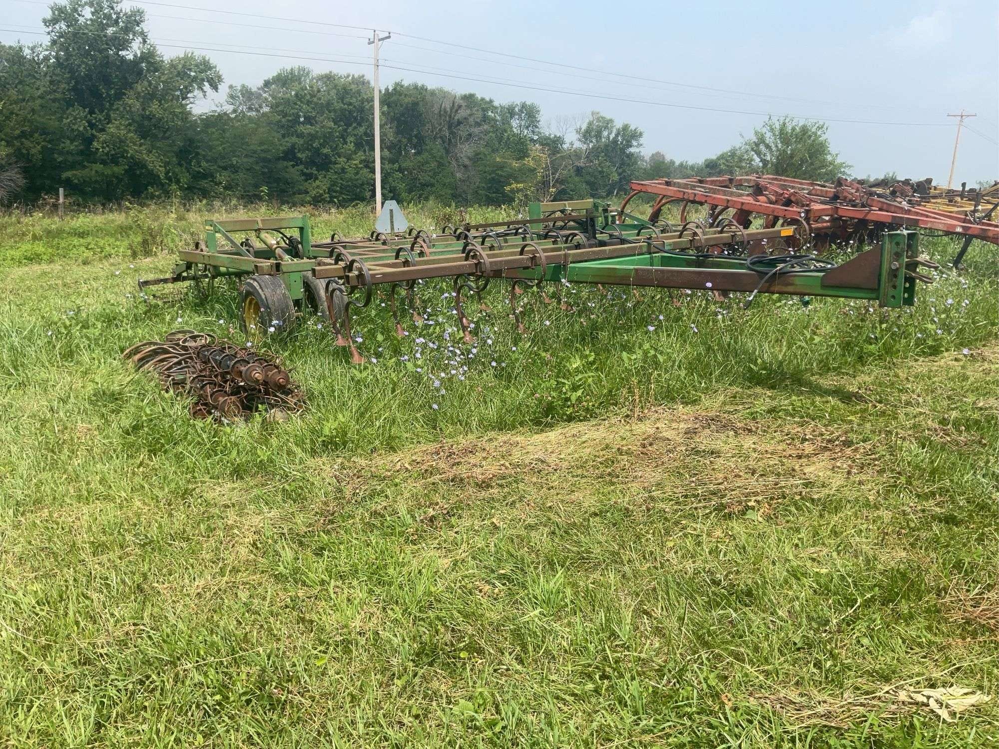 John Deere 960 Equipment Image0