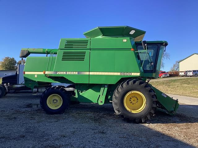 Image of John Deere 9600 equipment image 1