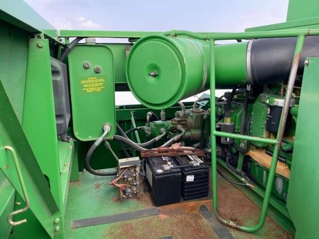 Image of John Deere 9600 equipment image 2
