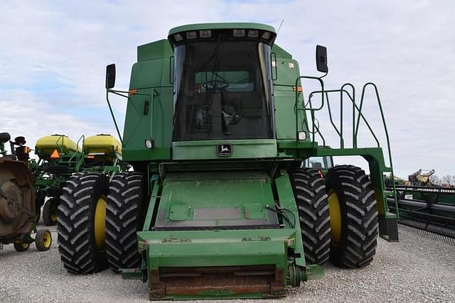 Image of John Deere 9600 equipment image 1