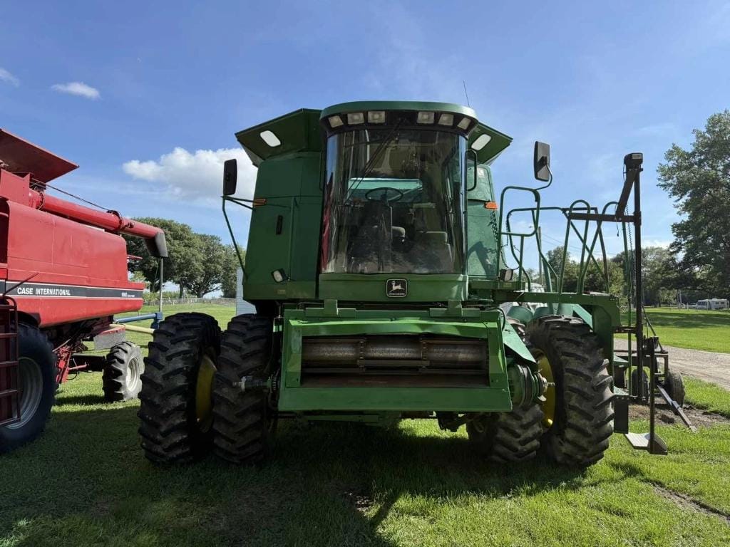 John Deere 9600 Equipment Image0