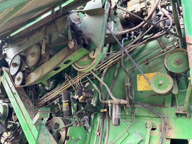 Image of John Deere 9600 equipment image 4