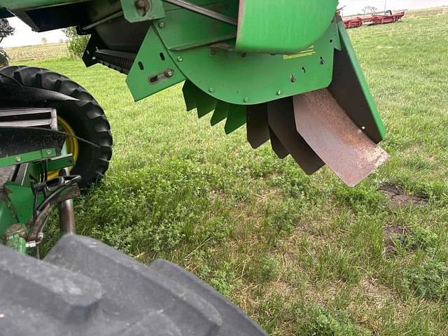 Image of John Deere 9610 equipment image 1