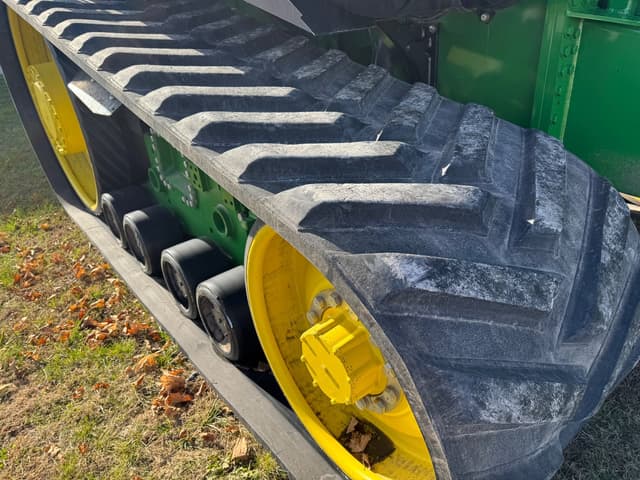 Image of John Deere 9630T equipment image 2