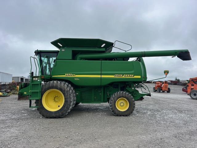 Image of John Deere 9650 STS equipment image 2