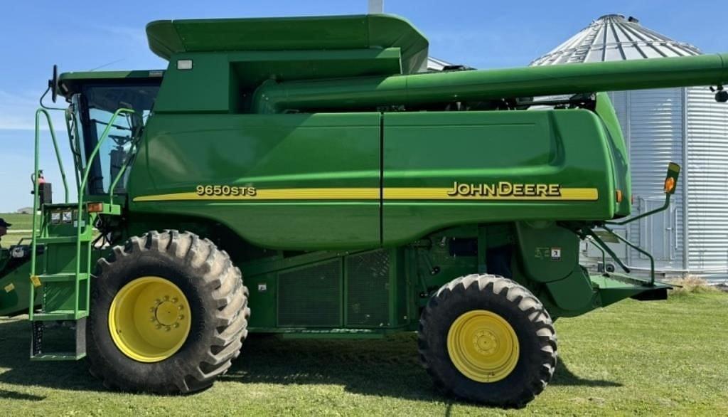 Image of John Deere 9650 STS Primary image