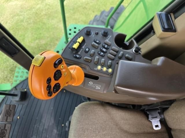 Image of John Deere 9650 STS equipment image 2