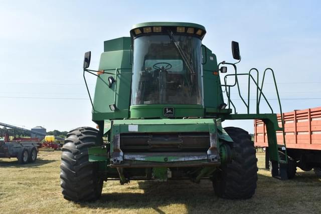 Image of John Deere 9600 equipment image 1