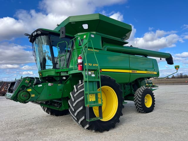 Image of John Deere 9670 STS equipment image 2